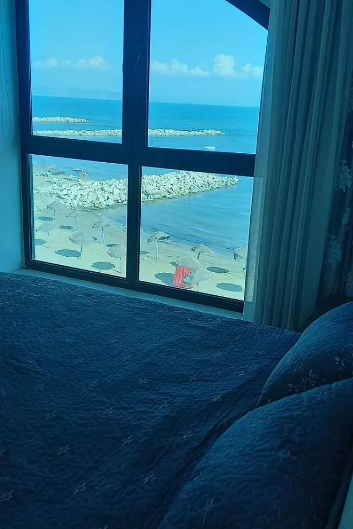 Apparemment Face A La Plage A La Goulette Appartement